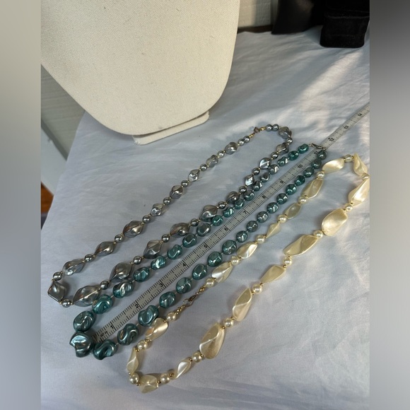 Three vintage smush bead necklace - Picture 5 of 9